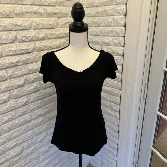 Scoop Neck/Back Black Top - Picture 1 of 4